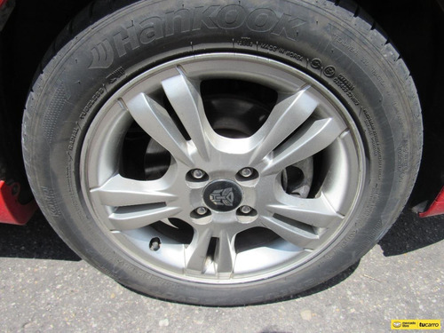 Imagen 22 de 25 de Chevrolet Aveo Emotion 1.6 Transformer