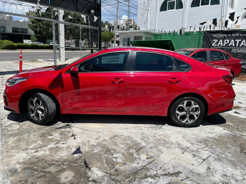Imagen 7 de 15 de Kia Forte Lx Sedan 8674