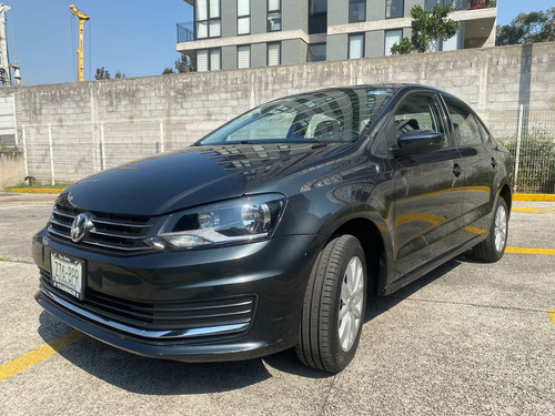 Volkswagen Vento 1.6 Confortline At