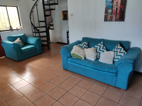 Maipú, Vende Casa De 2 Pisos, 5 Dorm, 2 Baños, 1 Estc.-