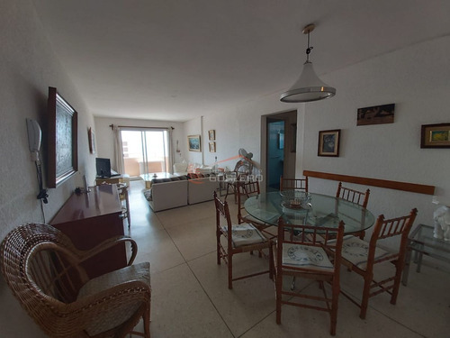 Imagen 6 de 30 de Apartamento En Venta Y Venta En Punta Del Este, Península, Céntrico, Piso Alto Con Muy Linda Vista Despejada
