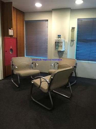 Imagem 9 de 23 de Prédio Comercial 900m², Térreo : 01 Recepção Com Balcão, 01 Lavabo, 01 Sala De Reunião, 01 Salão Amplo Com 02 Banheiros, 01 Sala Com Lavabo, - 21052700 - 69538621