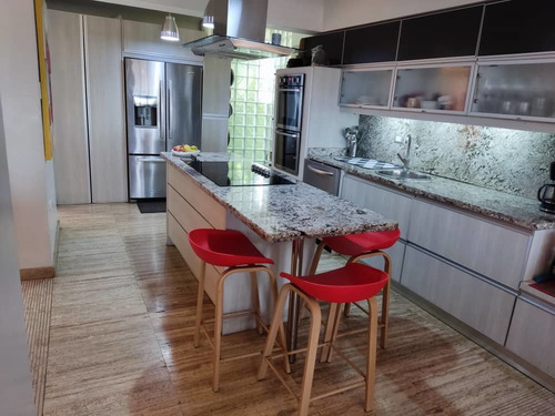 Imagen 5 de 15 de Hermoso Townhouse En Valencia Lomas Del Este
