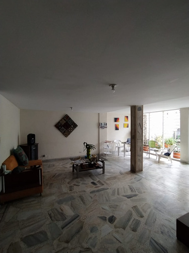 Venta De Casa Multifamiliar En Pampalinda, Sur De Cali 5331.