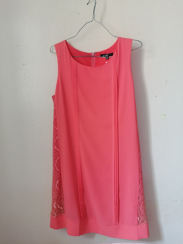 Vestido Cocktail Color Coral. Talla S. Nuevo