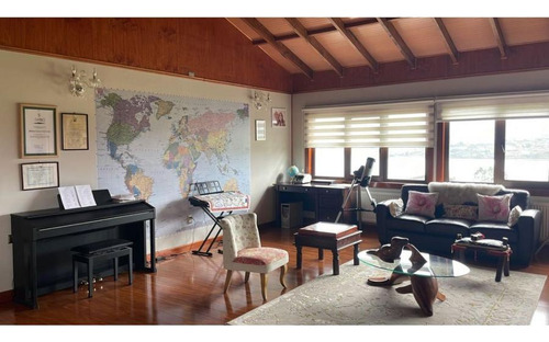 Casa En Venta De 4 Dorm. En Castro