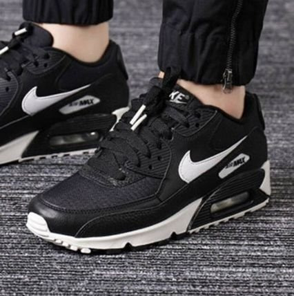 air max 90 negro con blanco