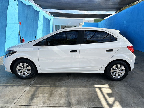 Chevrolet Onix HATCH Joy 1.0 8V Flex 5p Mec.