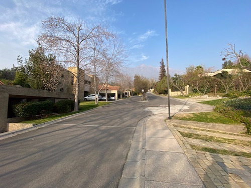 Imagen 3 de 24 de Gran Casa Y Terreno En Condominio