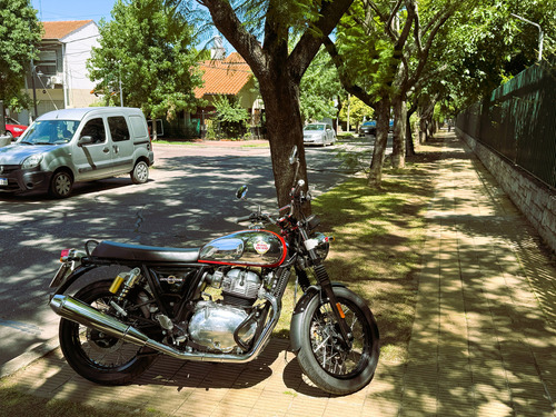 Royal Enfield Interceptor 650 - Mark 2 Chrome