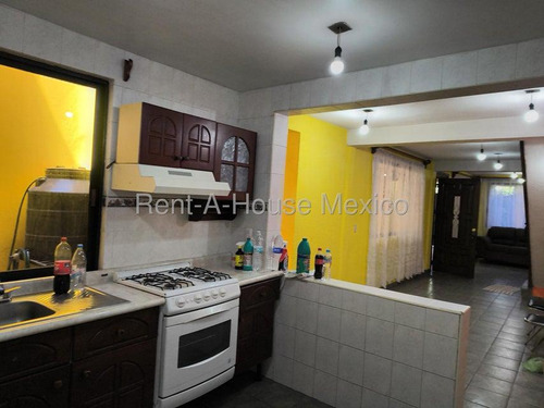 Casa En Renta En Villas De Guadalupe Xalostoc, Ecatepec De Morelos Jl 25-2937.