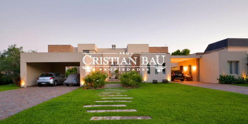 Casa En Venta Ubicado En San Diego, Francisco Álvarez, Moreno