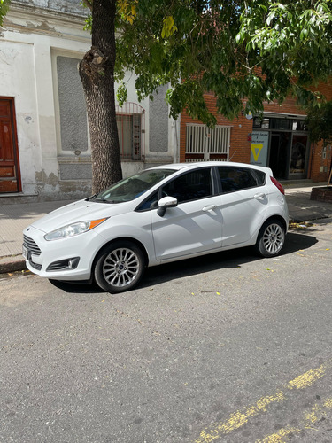 Ford Fiesta Kinetic 1.6 Se Plus Powershift 120cv