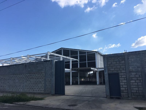 Imagen 2 de 7 de Laura Castillo Vende Galpón Urb, Industrialcarabobo (mag-28)