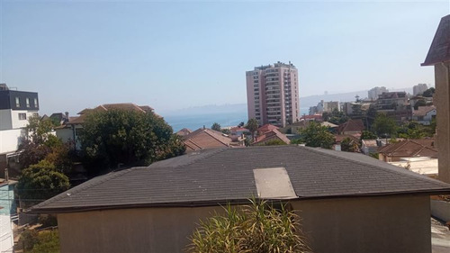 Vendemos Casa En Barrio Recreo Con Vista Al Mar,viña Del Mar