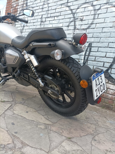 Imagen 13 de 15 de Keeway K-light 202 Modelo 2021