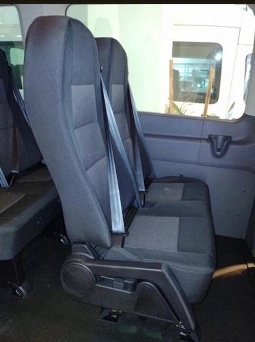 Imagen 4 de 16 de Ford Transit Minibus 17+1 Brenson Bariloche
