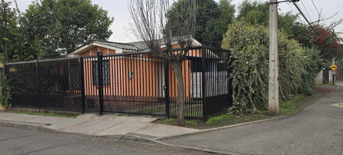 Casa Los Cantaros De Quilicura