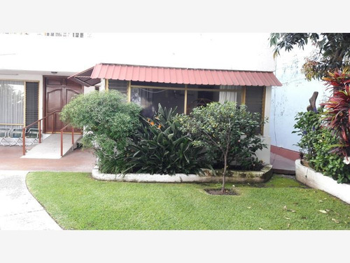 Imagen 2 de 14 de Bugambilias Casa Sola Amplia Ideal Para Negocio Con Alberca