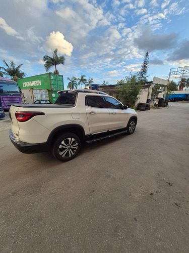 Fiat Toro 2.0 Volcano 4x4 Aut. 4p Automática