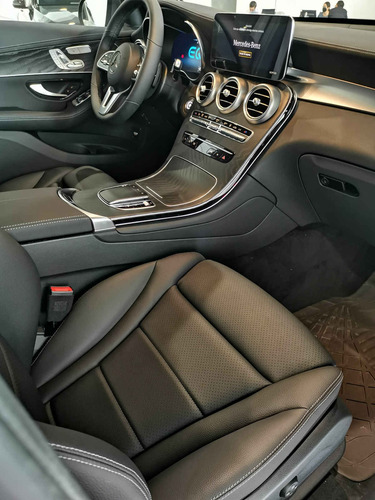 Imagen 8 de 9 de Mercedes-benz Clase Glc 2021 5p Glc 300 E 4matic L4/2.0/t A