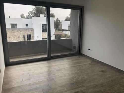 Imagen 23 de 30 de Casa Minimalista A Estrenar - Weston - Moreno - Venta - Permuta - Financia - Piscina