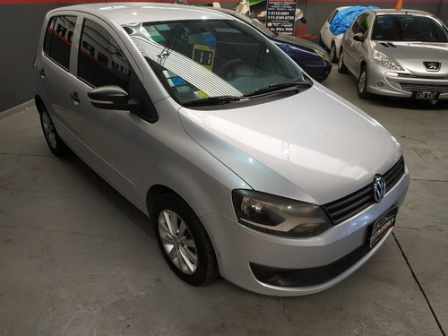 Volkswagen Fox 1.6 Trendline Sedan 5 Ptas