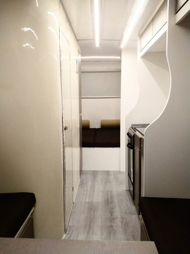 Imagen 3 de 15 de Casa Rodante Homologada 6 Personas5,3 Mtrs Int Alta Gama