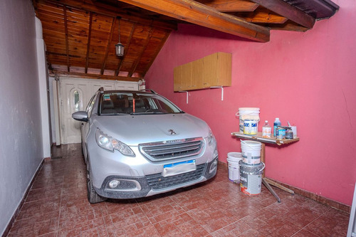 Venta Casa 4 Amb En Moron-permuta-