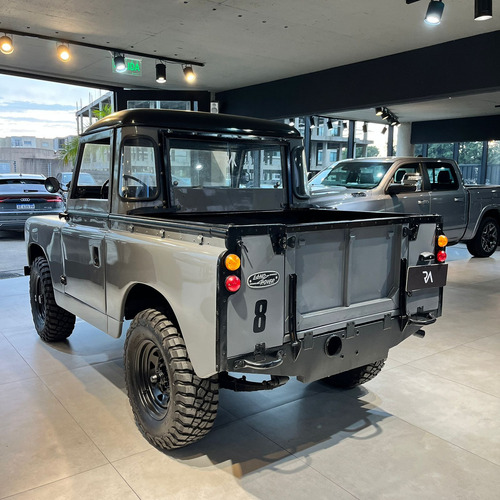 Land Rover Defender Corto