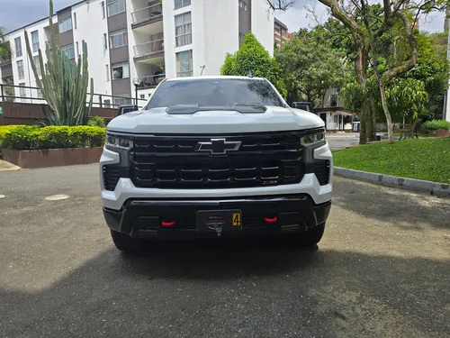 Chevrolet Silverado 5.3 Z71 4X4 At