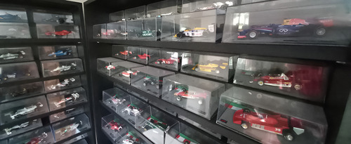 Coleccion F1 Salvat Completa + Estanterías Negro