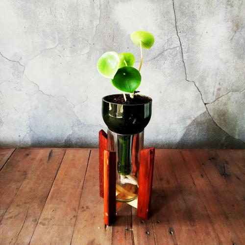 Cuchara Little Plant 24 Con Soporte, Maceta Autorregante