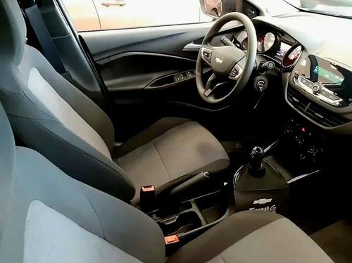 Imagen 17 de 24 de Chevrolet Onix Plus Ls 2023 1.2 0km Prisma Color Finan Gall6