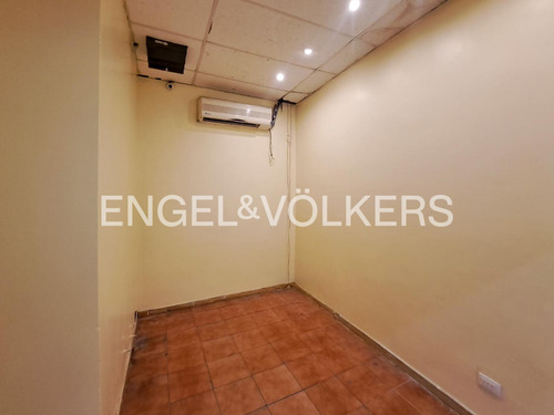 Céntrico Local Comercial Planta Libre 152 M2
