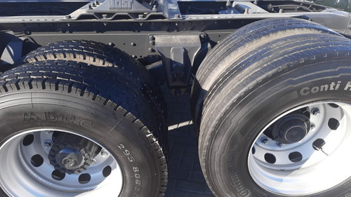 Imagem 8 de 10 de Iveco Stralis 400 6x2 -2013 -automatico