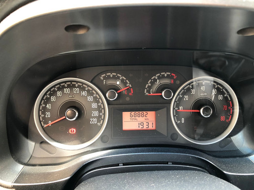 Fiat Strada 1.6 16v Trekking Cab. Dupla Flex 3p