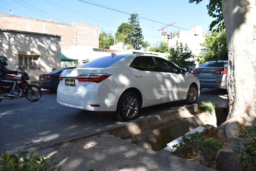 Toyota Corolla Xei 1.8 Mt 2018. Único Dueño.