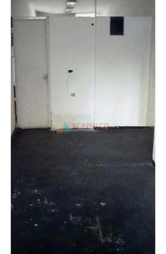 Local Comercial En Excelente Punto De Pocitos, Mucho Pasaje De Gente! - Ref: 151