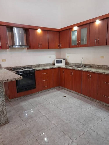 Imagen 7 de 17 de Venta Casa El Trigal 170mts. Angie Quintero 0414 4185517. Codigo 139742