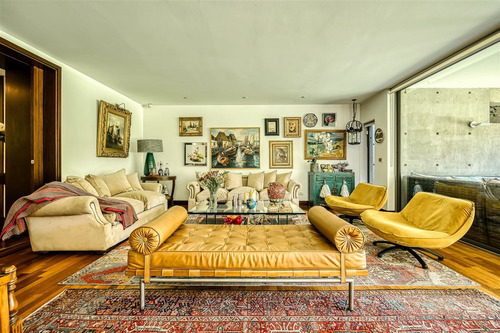Fantástico Departamento Triplex Con Jardín
