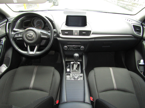 Mazda 3 2.0 Touring