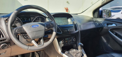 Ford Focus Sedan Se 2.0