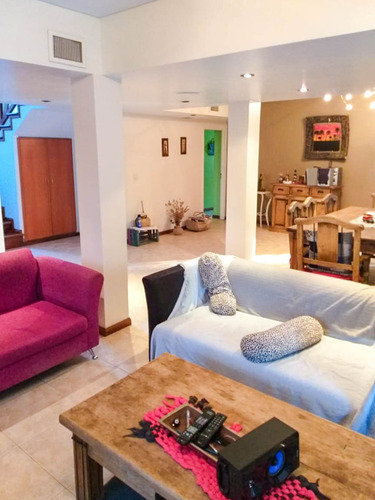 Alquiler De Casa Amoblada, En Saint Thomas Sur, Canning