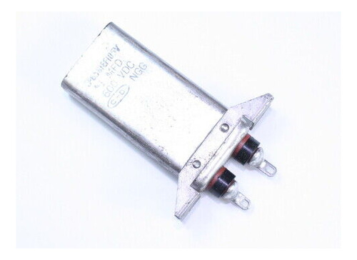 Cp65b1ef105v Cornell Dubilier (cde) Capacitor 1uf 600v O Llm