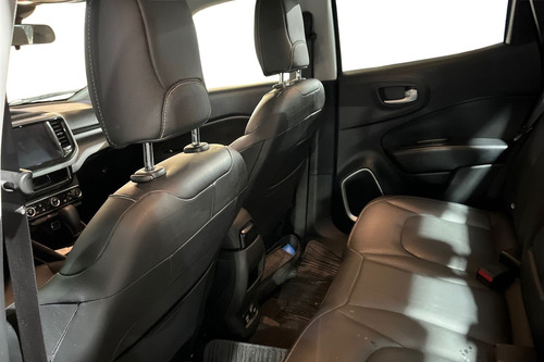 RAM 1000 1.8 BIG HORN LX AT
