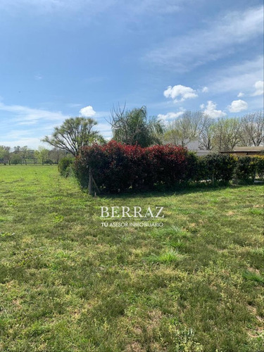 Lote Venta De 1098 M2 En Club De Campo Los Palenques Manzanares Pilar