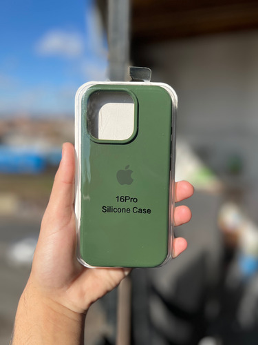 Funda Silicone Case Iphone 16 Pro Verde Lisa