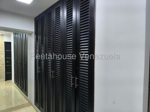 Apartamento Remodelado Amplio Y Cómodo En Excelente Urbanización Las Mesetas Santa Rosa De Lima Lld