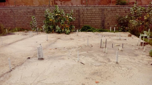 Imagen 4 de 12 de Amplio Terreno Vía Guacuco Con Sus Servicios. Tapiado Y Con Proyecto 22-19040